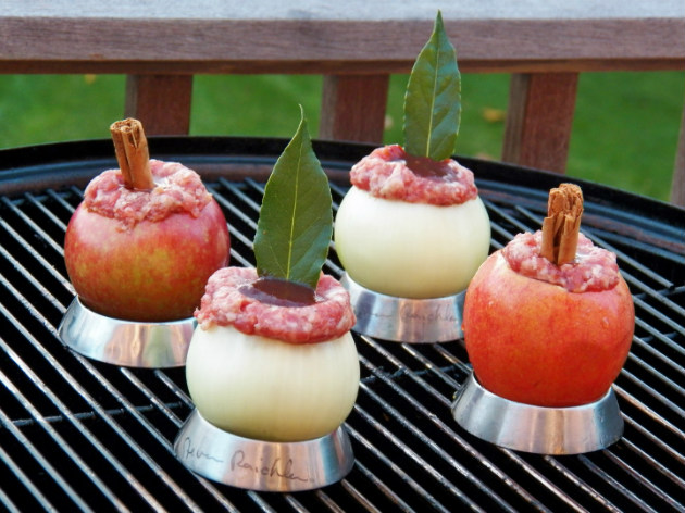 Sausage-stuffed apples and onions