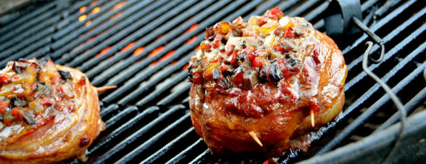 Smoked Beer-Can Burgers