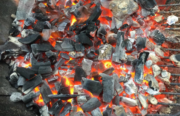 Bbq charcoal outlet