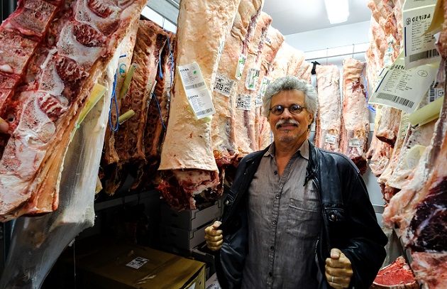 “Steven Raichlen Grills Italy” To Debut This Month
