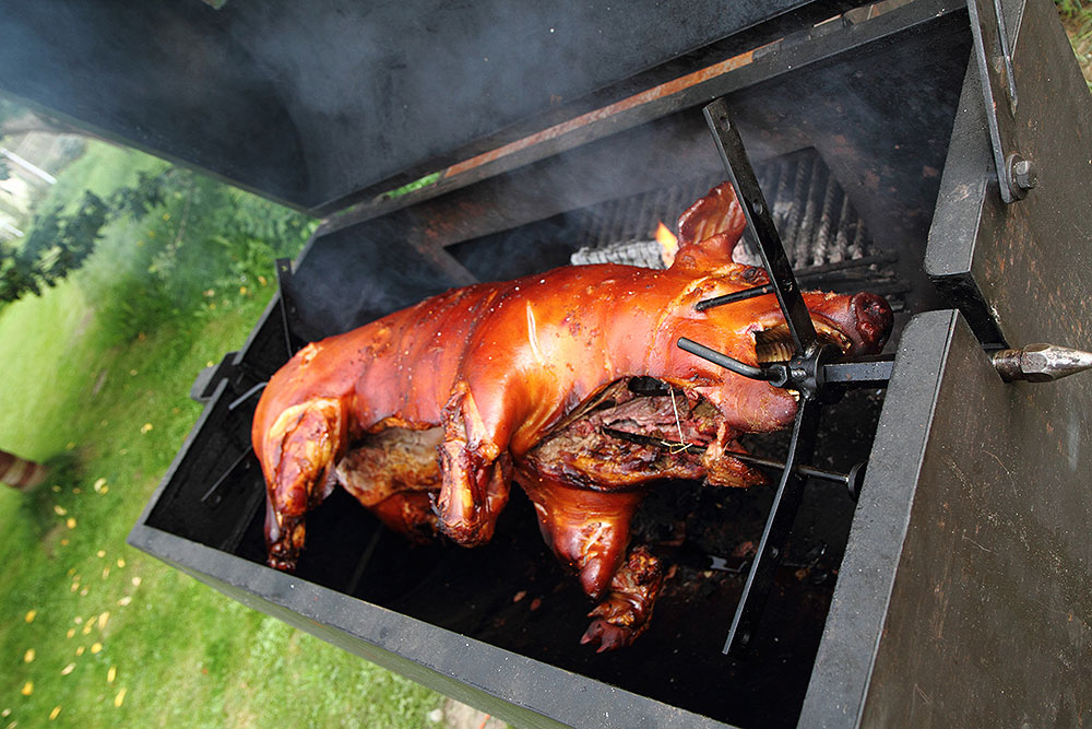 German Whole Hog Spanferkel Barbecuebible