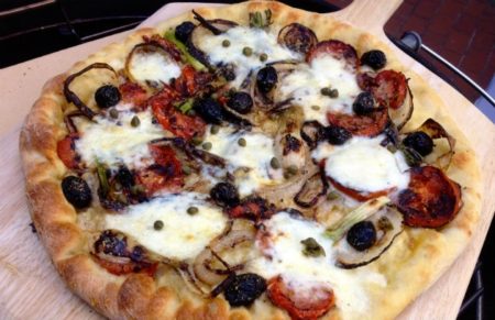 Save Money: Make Your Friday Night Pizza at Home