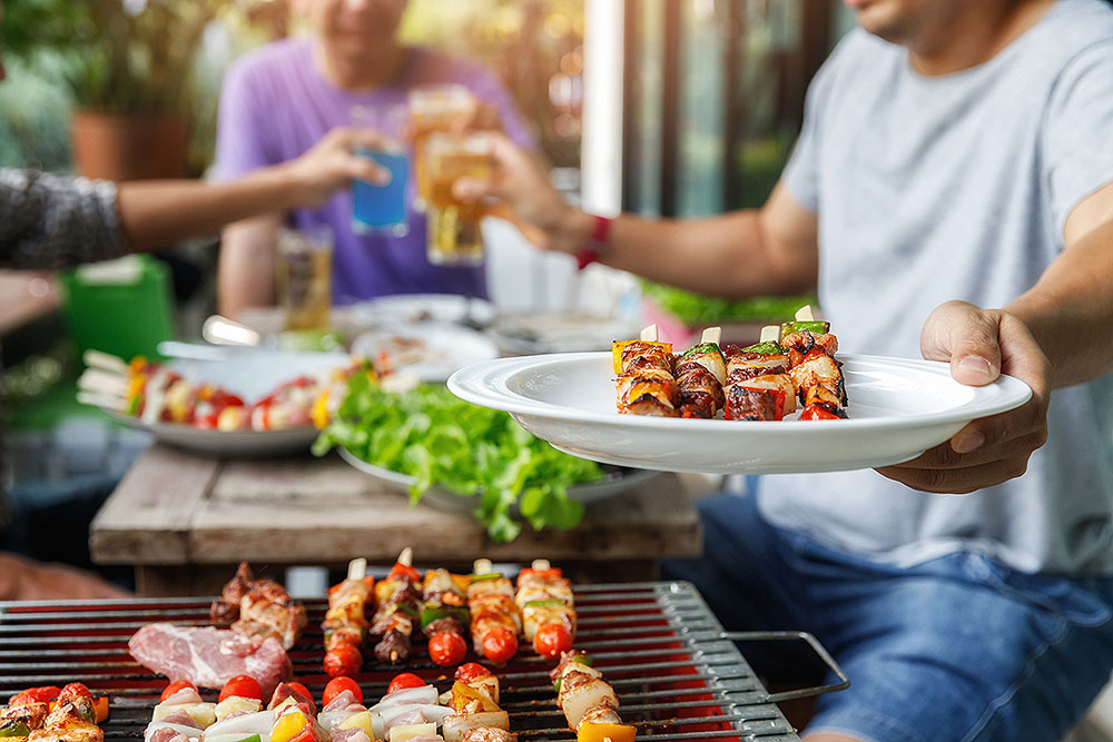 langzaam aanraken Besluit Throw an Easy Barbecue Party - Barbecuebible.com