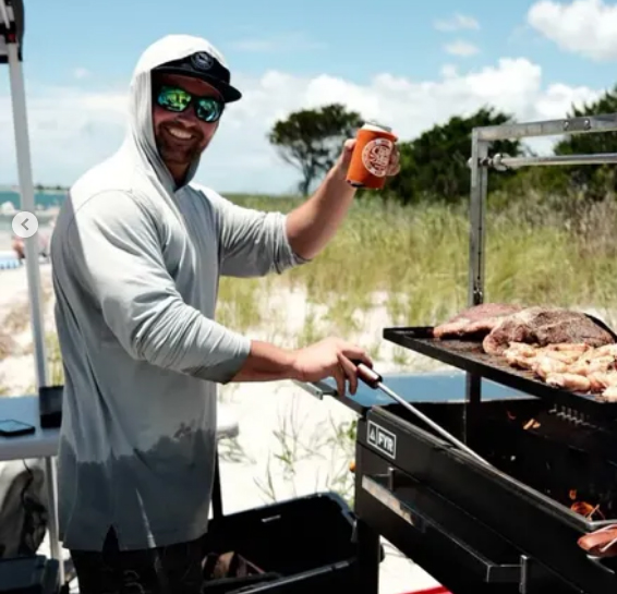 Derek Wold Fyr Grill