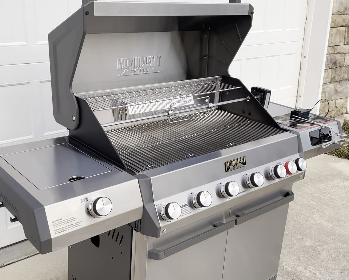 Monument Grill Assembled