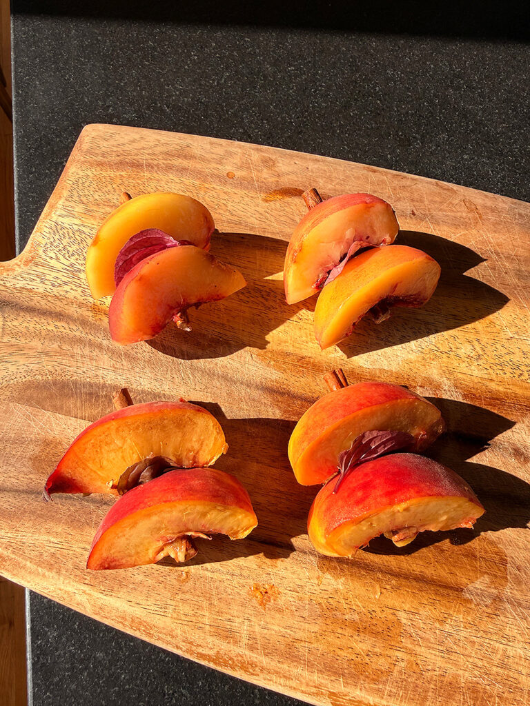 cinnamon grilled peaches